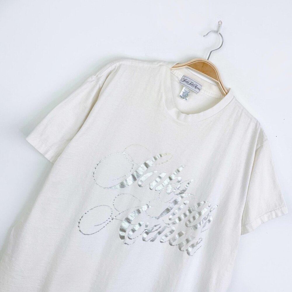 ⚡️SOLD⚡️ vintage saks fifth avenue metallic logo tee - Picture 6 of 6